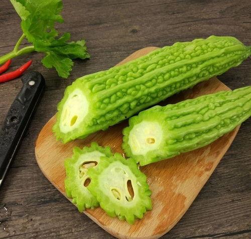 鸡语吃瓜网,揭秘鸡界八卦，带你领略趣味鸡生